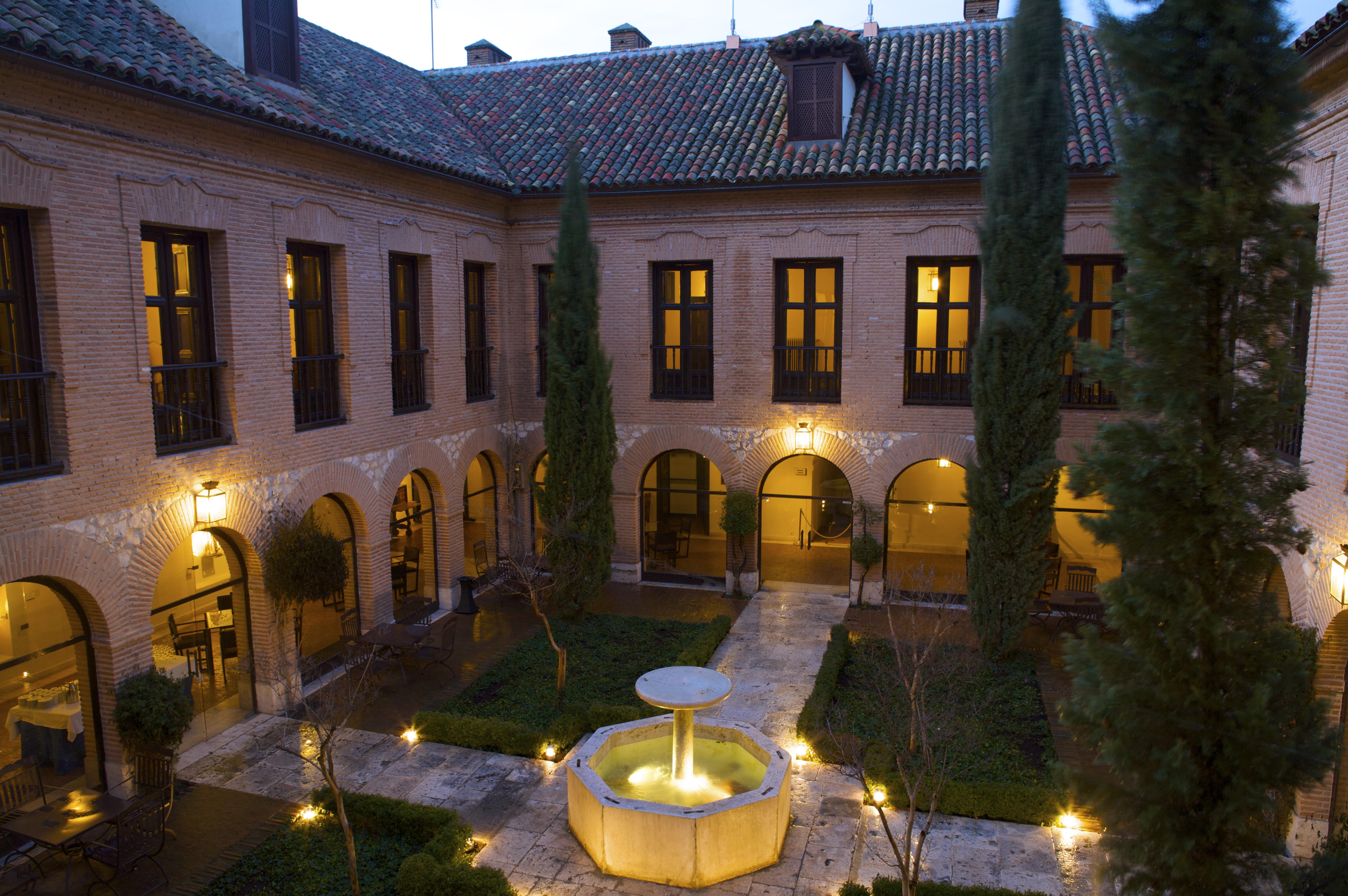 Parador de Chinchón Exterior foto